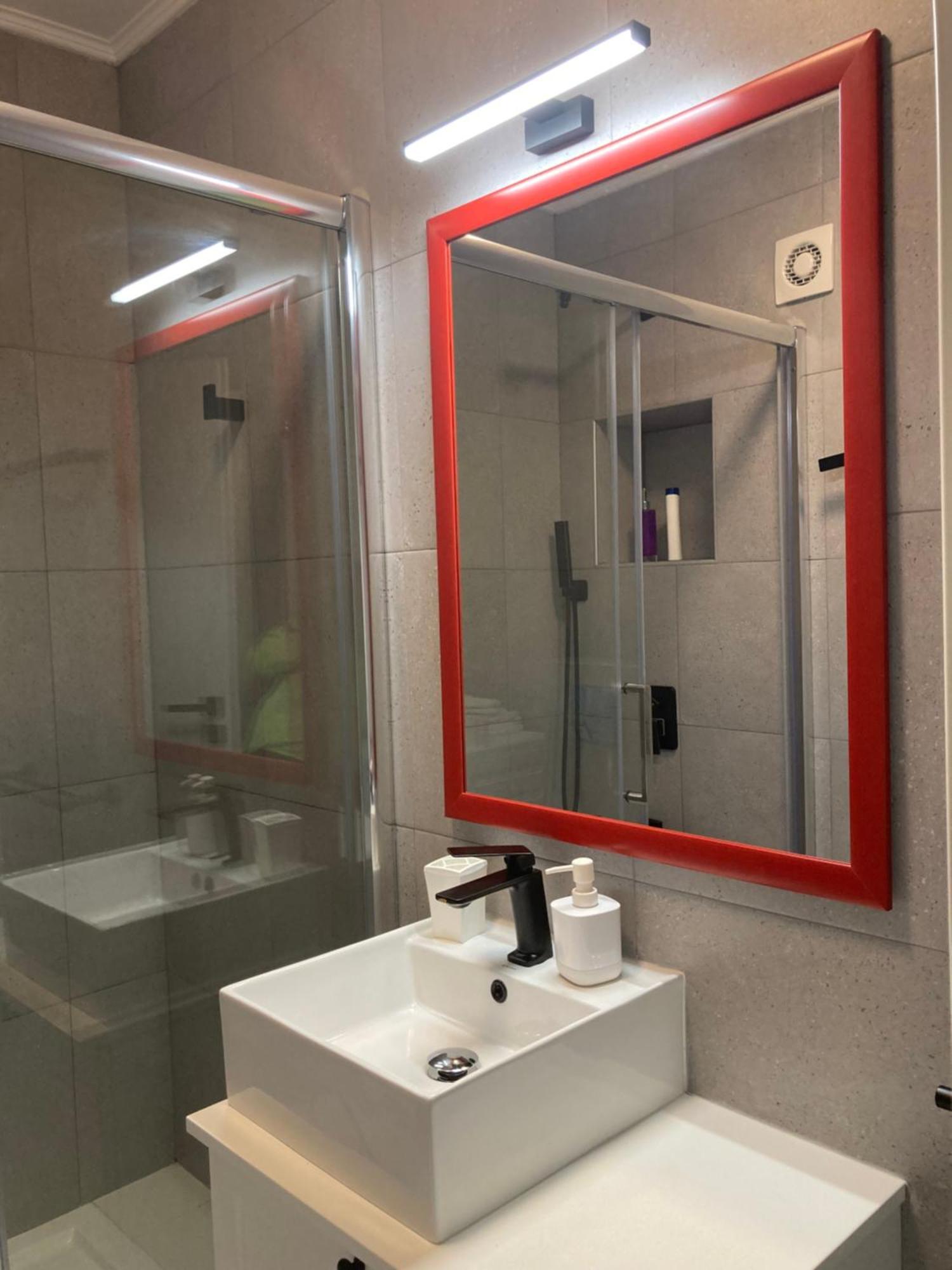 Apartamentul Max, Practic Si Confortabil Oradea Εξωτερικό φωτογραφία